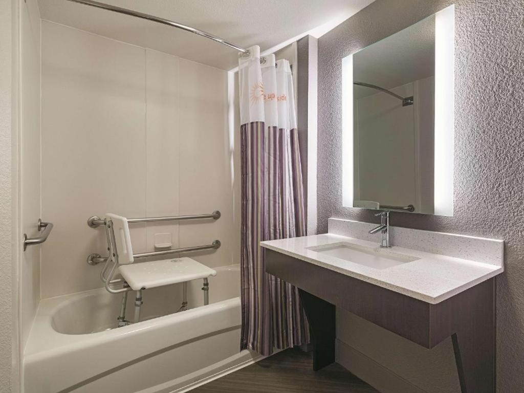La Quinta By Wyndham Dallas Plano West Eksteriør bilde